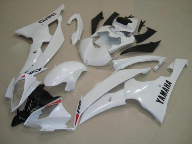Blanco Perla Plástico Moto R6 08-16