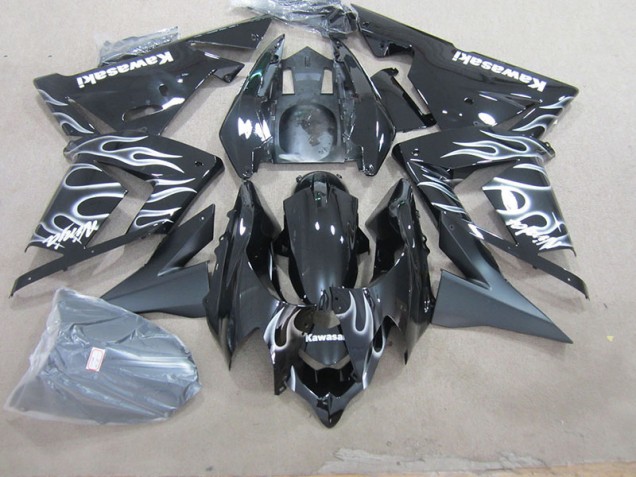 Negro con Blanco Llama Carenado Moto ZX10R 03-05 Negro con Blanco Llama Carenado Moto ZX10R 03-05